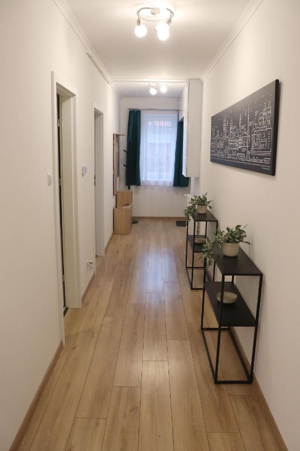 Piroska Bartok Teri Apartman 01 Eger Exterior photo